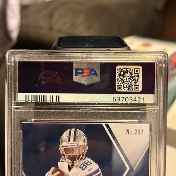 2020 Panini Mosaic CeeDee Lamb RC - Picture 3 of 4